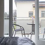 10\' Train Station, Royal Apt Ac X4, At 50 Mt From Atlantic Terme